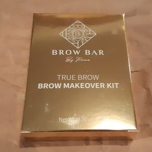 Brow Bar True Brow Makeover Kit in Light